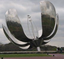 Giant Flower (Floralis Generica) , Buenos Airies, Argentina
